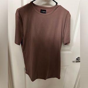 CUTS Clothing Tee Size: M- Mountain Mist Curve Hem